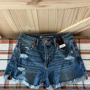 No boundaries Tomgirl Shorts, Size 7